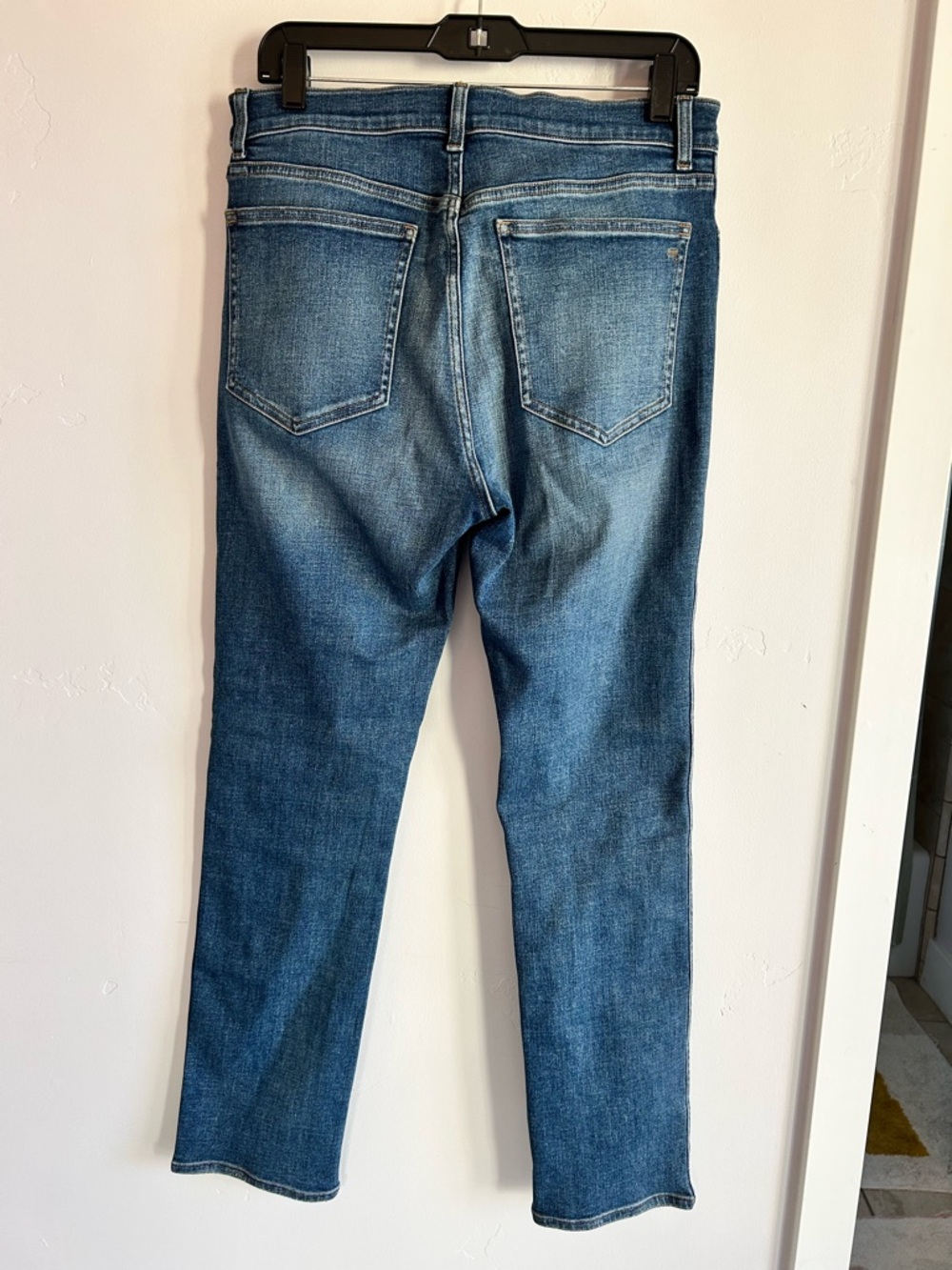 Madewell Stovepipe Jeans in Medium Blue Wash - Picture 8 of 11